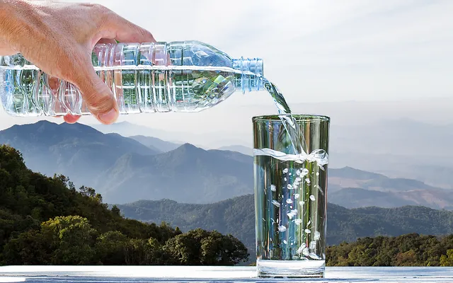 How biophotonic glass affects the quality of bottled water