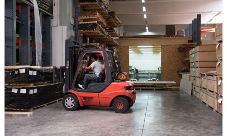 11 Common Mistakes When Choosing Material Handling Equipment